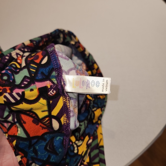 ☘️LuLaRoe Multicolor Mosaic Leggings One Size - Picture 2 of 2